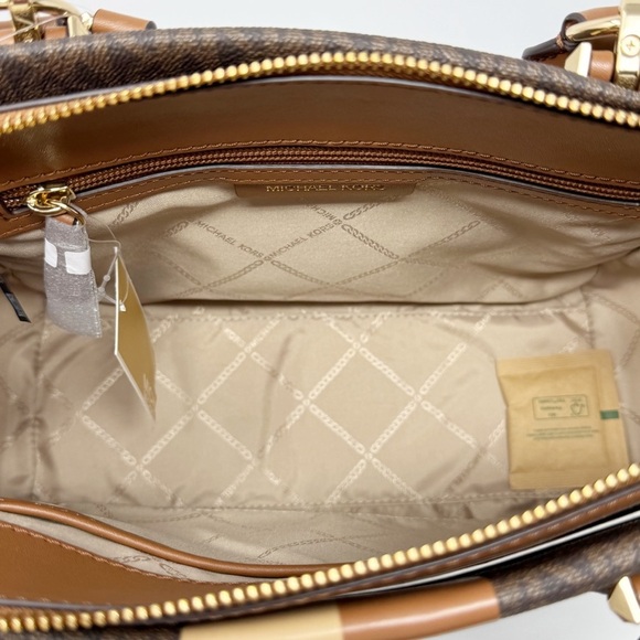 Michael Kors Marilyn Signature Medium Satchel Bag Brown Beige Stripe - Picture 6 of 10